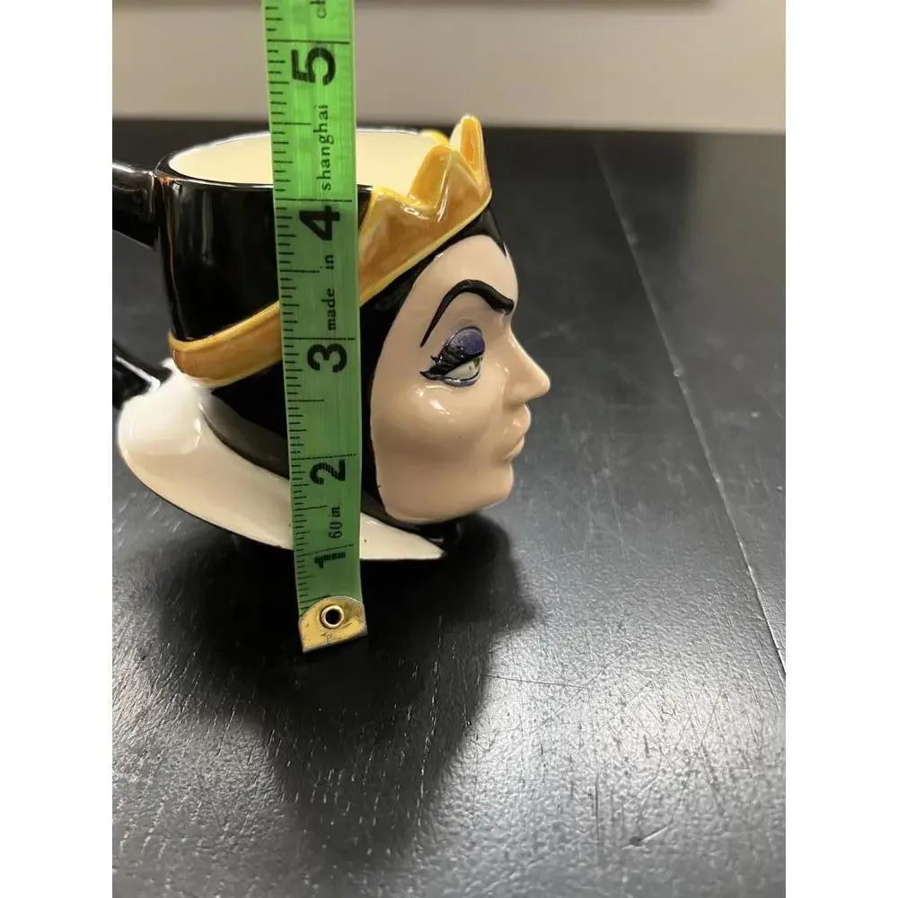 Disney Snow RARE White Queen vintage beautiful porcelain sculpture coffee cup